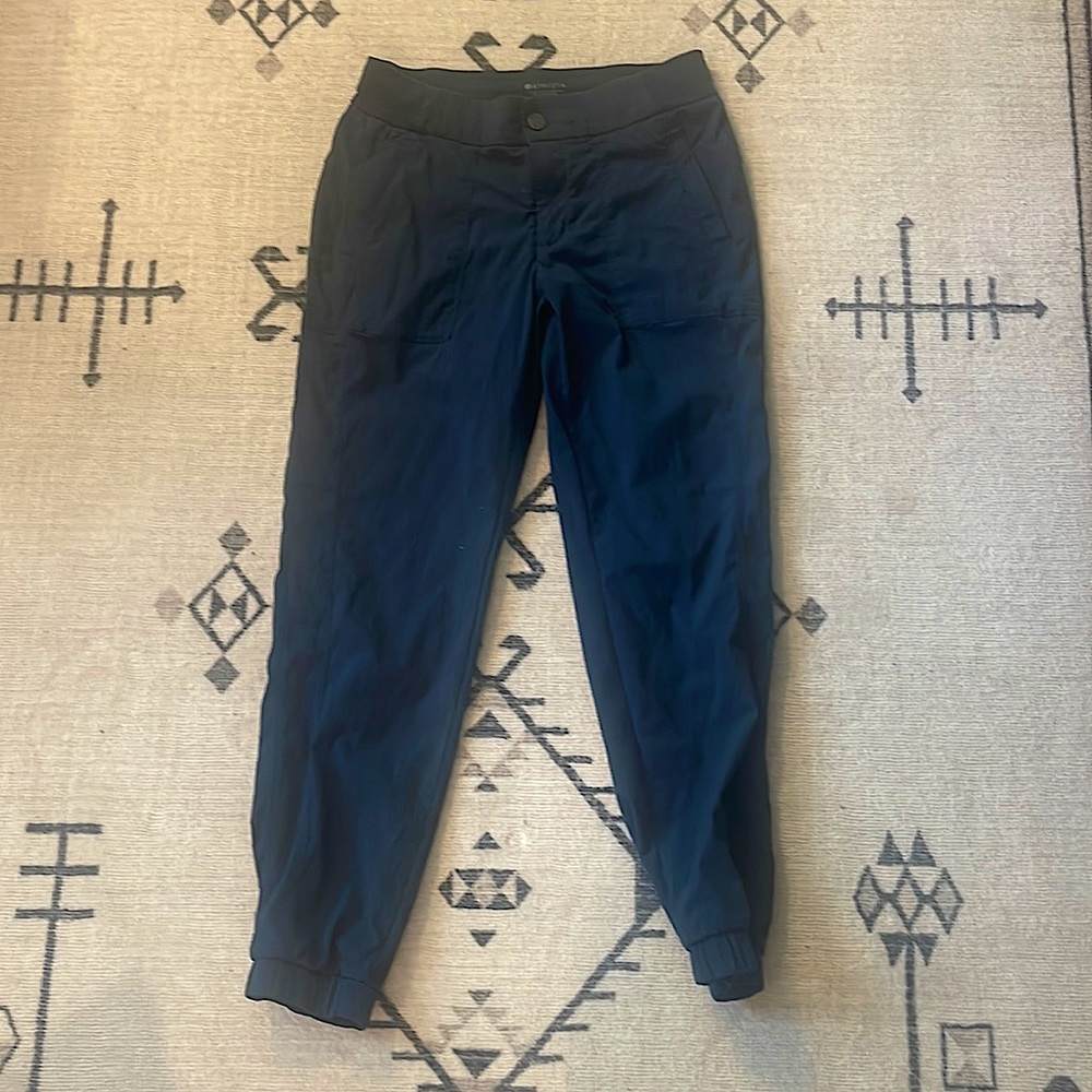 Athleta Hiking Pants Size 4